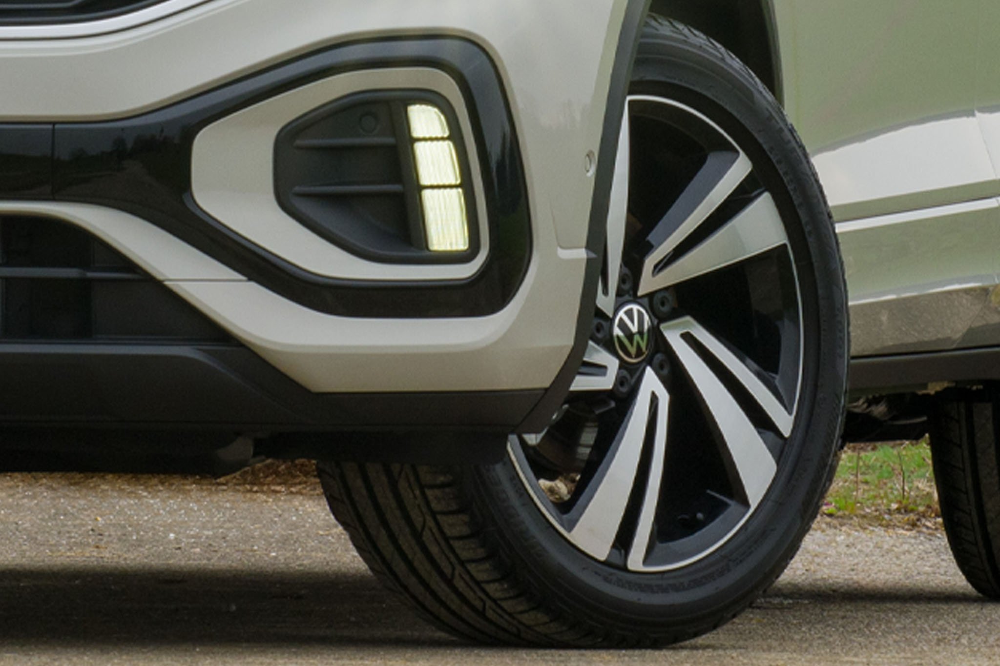 vw t-roc r-line leichtmetallräder